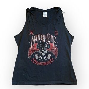 Vintage Altered Mötley Crüe ‘Too Fast For Love’ Graphic Band Tee in Black sz L